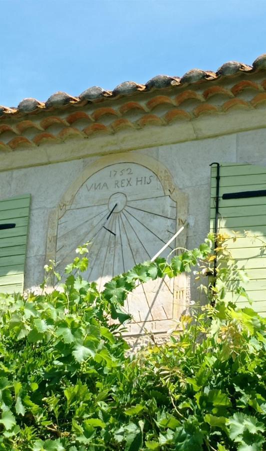 Le Mas Neuf 1752 Arles Esterno foto